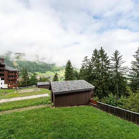 Le Cheval Blanc E7